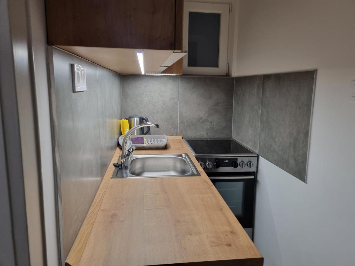 Downtown Studio Apartman Pětikostelí Exteriér fotografie