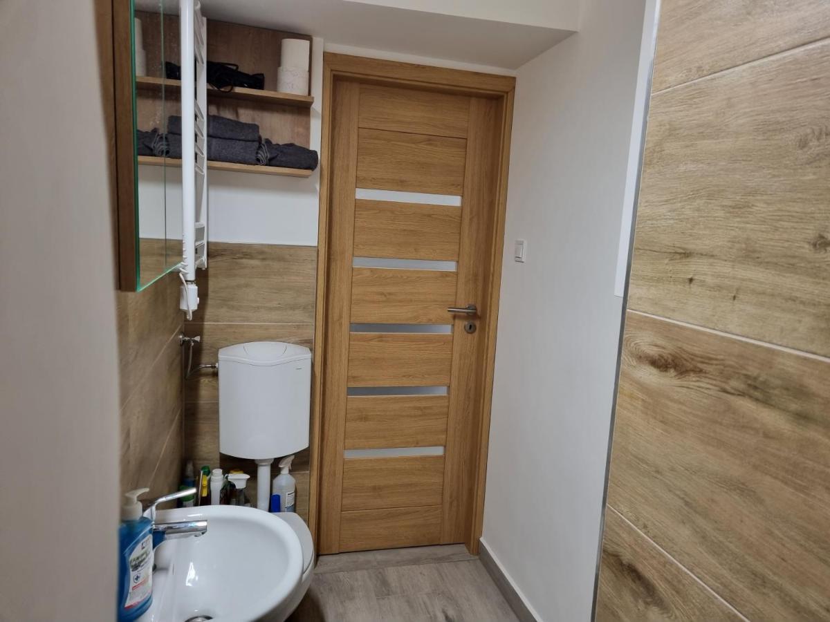 Downtown Studio Apartman Pětikostelí Exteriér fotografie
